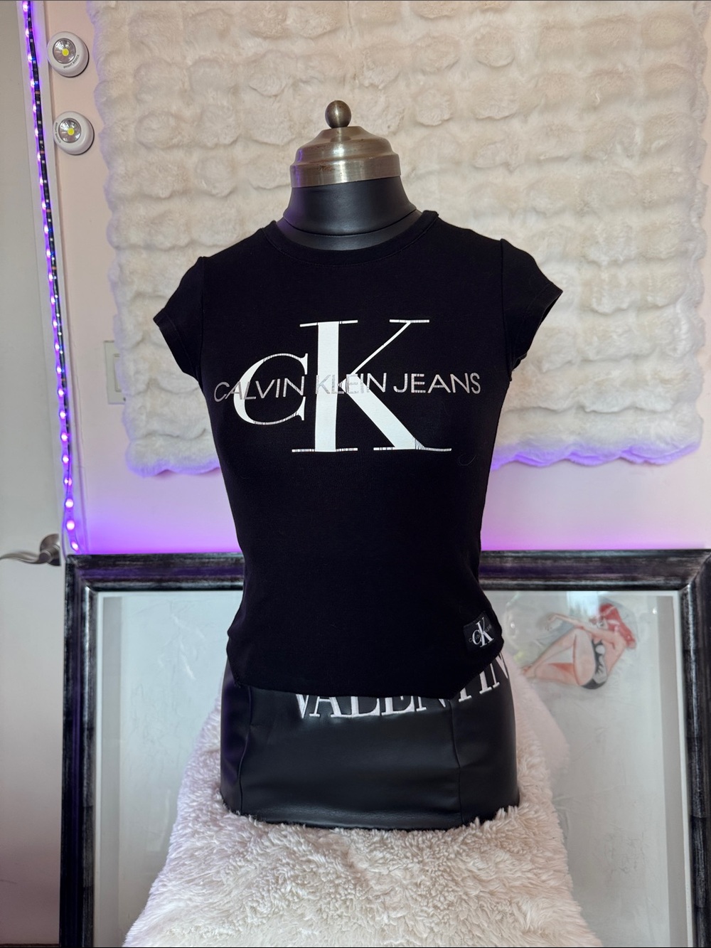 Calvin Klein Jeans Black Logo Crewneck Women's Tee
